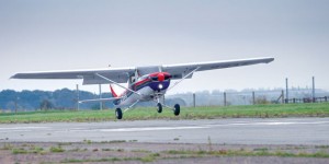 connington-flight-take-off-cesna-152