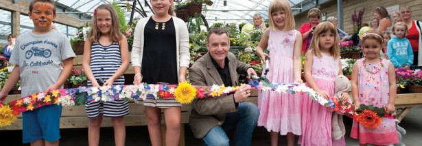 cutting-ribbon-at-Dobbies