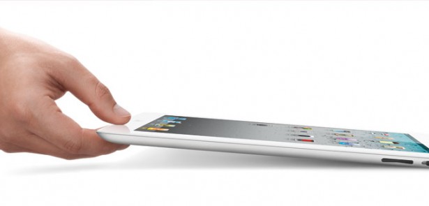 ipad2-hand