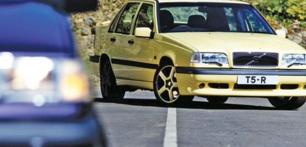 volvo-850-t5r-main-feature