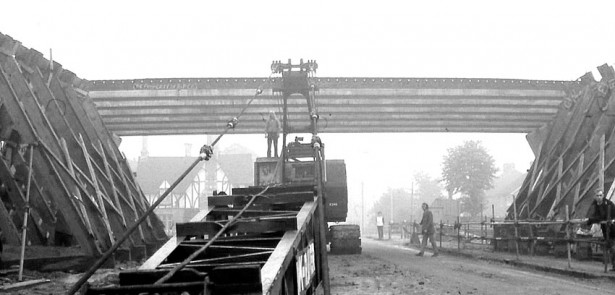 Oundle-Road-flyover-Sept-1973-pic-by-FYO-volunteer-Graham-Wade