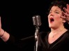 Edith-Piaf-at-the-key